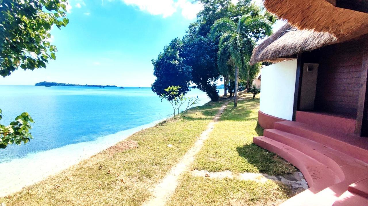 Khabita Beach Resort Lembar  Zewnętrze zdjęcie